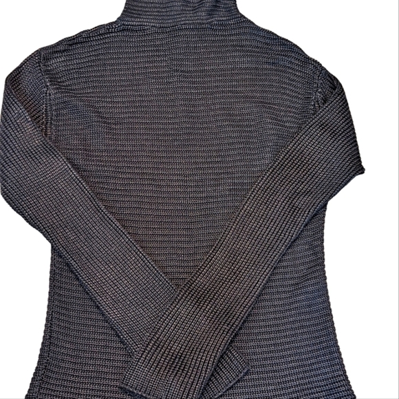 Salvatore Ferragamo Women's Black Silk Turtlerneck Knit Sweater ...Size M - Picture 3 of 9